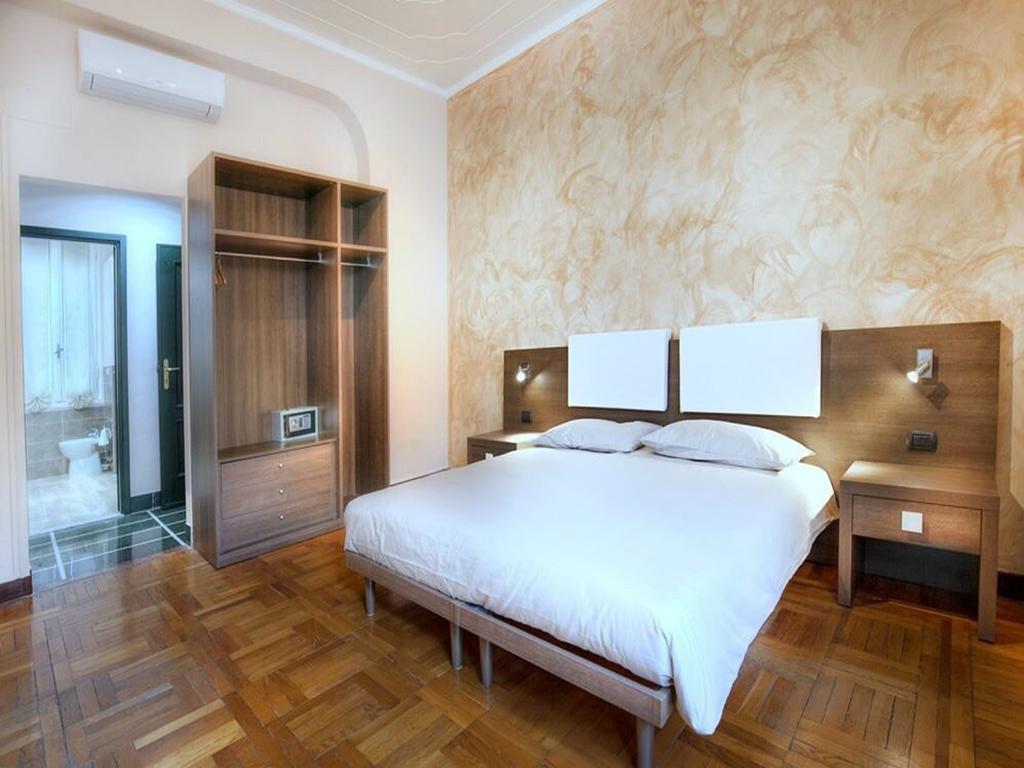 Guesthouse Vittoria Rooms - The Original Since 2015 Генуя Номер фото