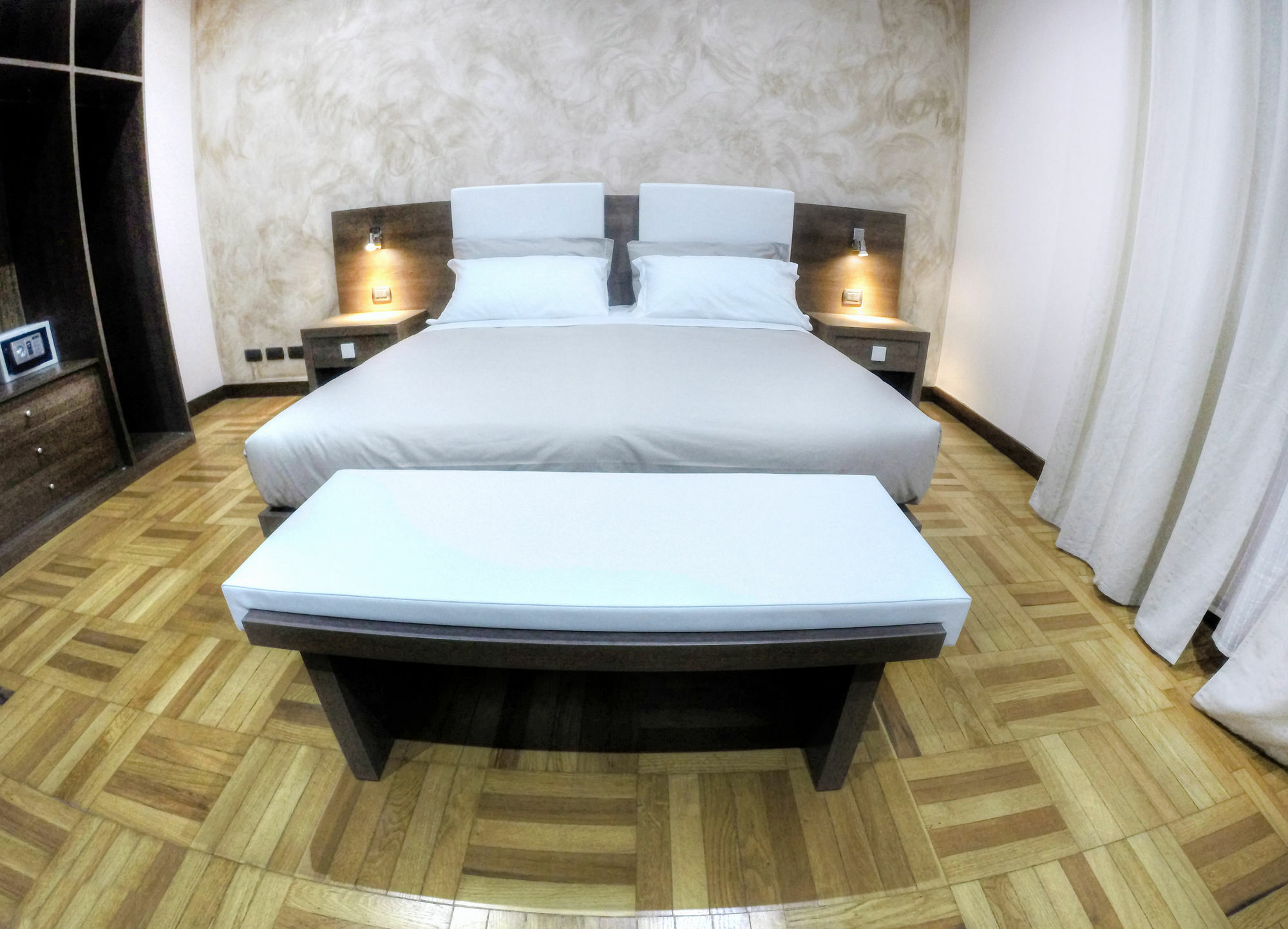 Guesthouse Vittoria Rooms - The Original Since 2015 Генуя Экстерьер фото