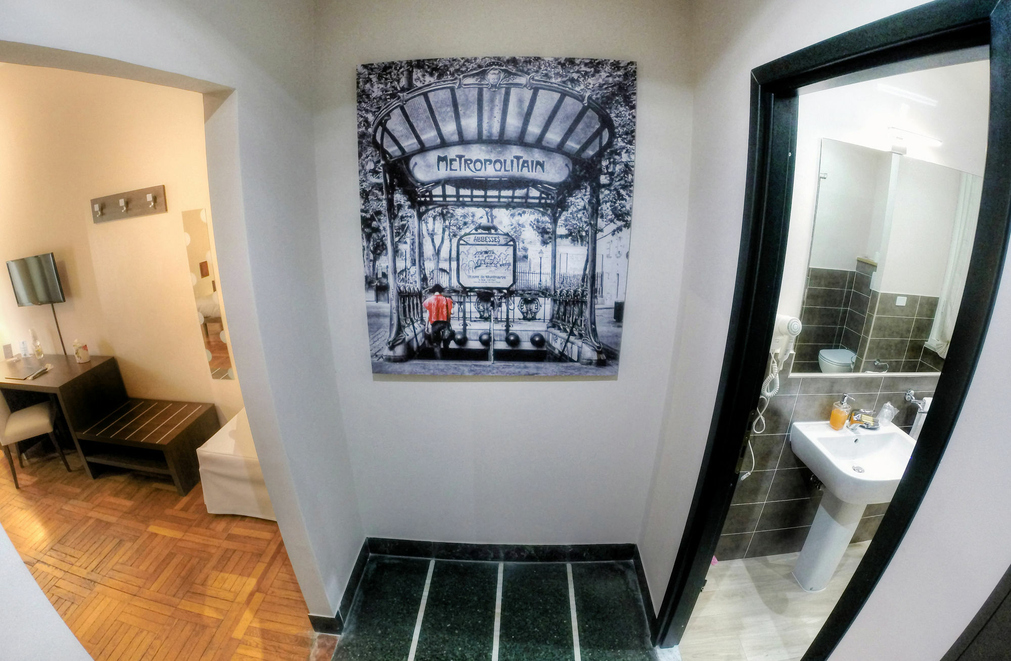 Guesthouse Vittoria Rooms - The Original Since 2015 Генуя Экстерьер фото